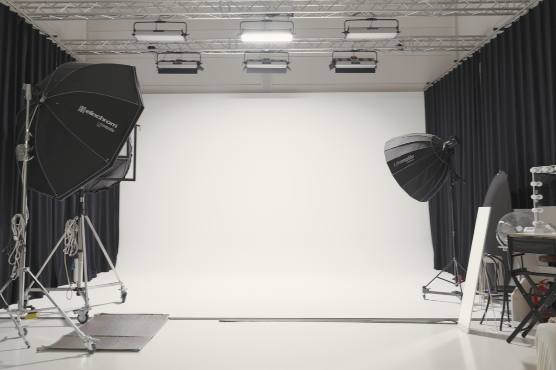 Productfotografie-opstelling met belichting in de studio